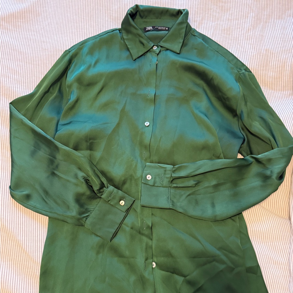 Zara Green Button-Up Shirt